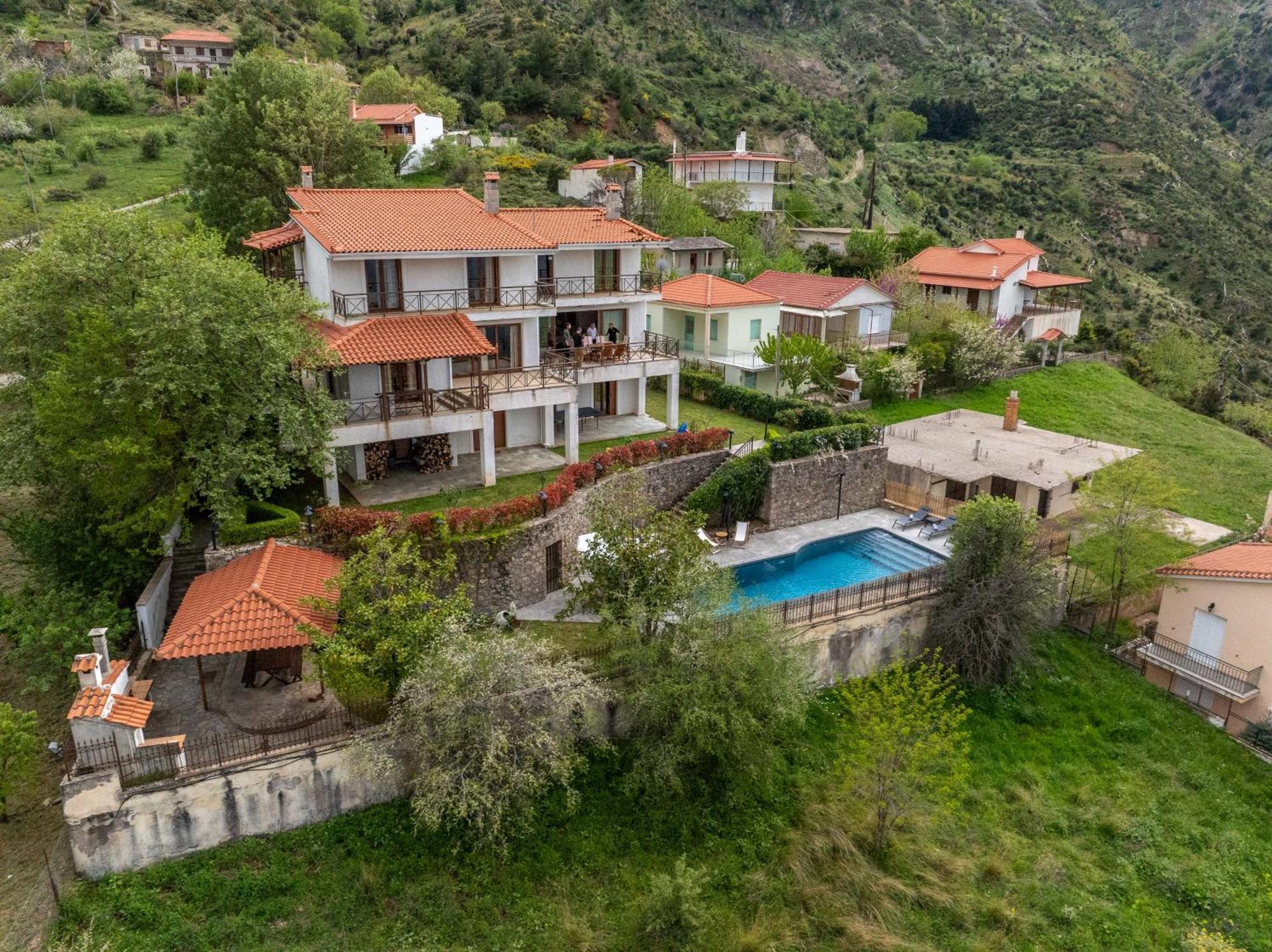 איגיו Traditional Luxury Villa Armonia מראה חיצוני תמונה